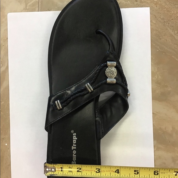 [Bare Traps] Braided Leather Sandals with Charm- (Size 11) - Picture 9 of 12